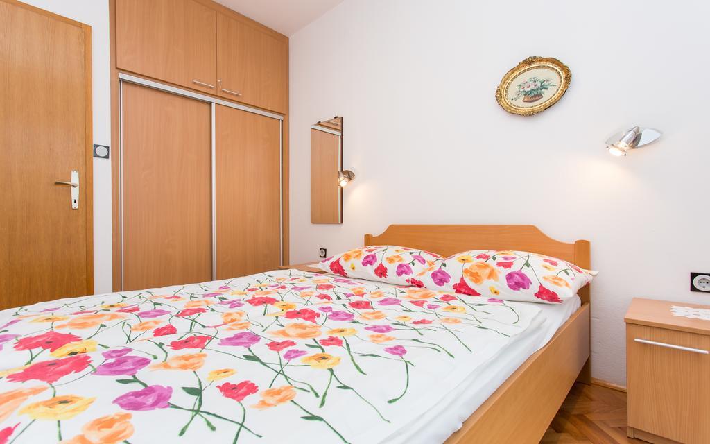 Apartments Lucija Baška Extérieur photo
