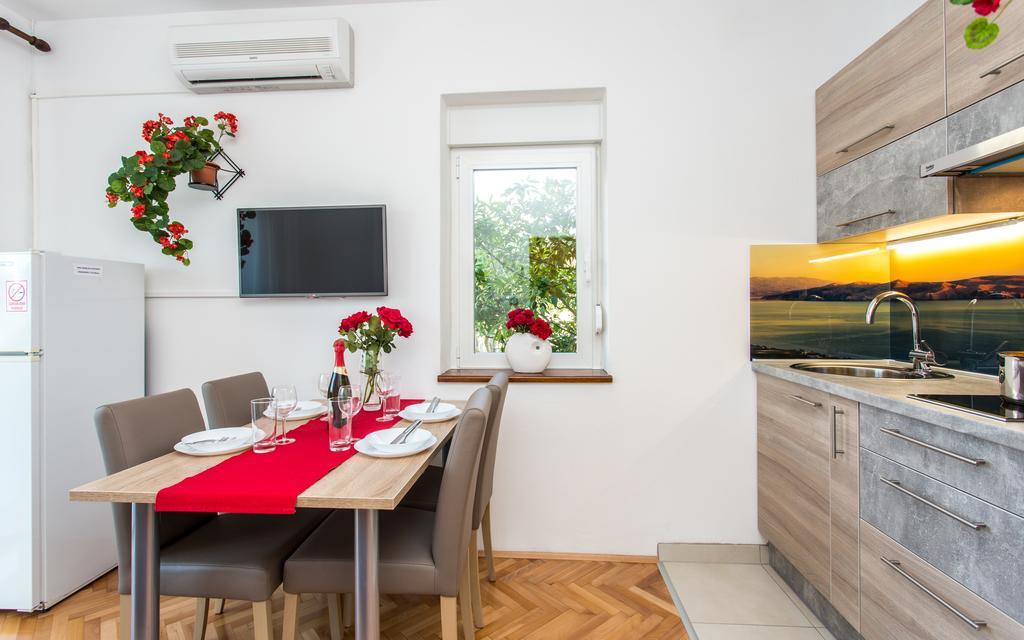 Apartments Lucija Baška Extérieur photo