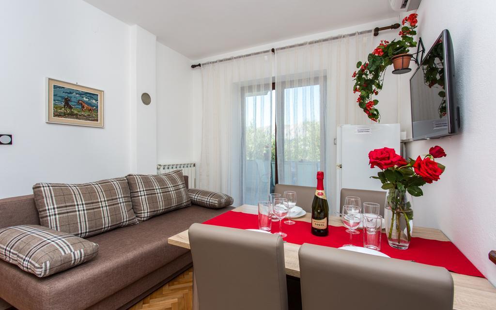 Apartments Lucija Baška Extérieur photo